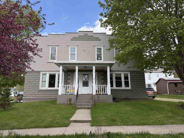 House for sale in Strawberry Point, Iowa
