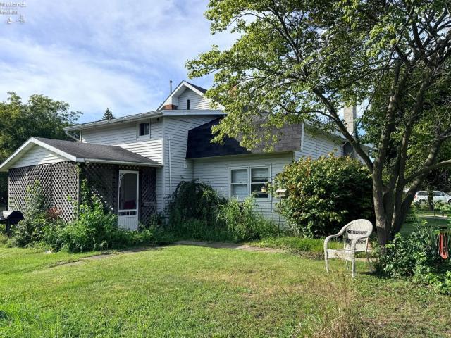 House for sale in Risingsun, Wood County