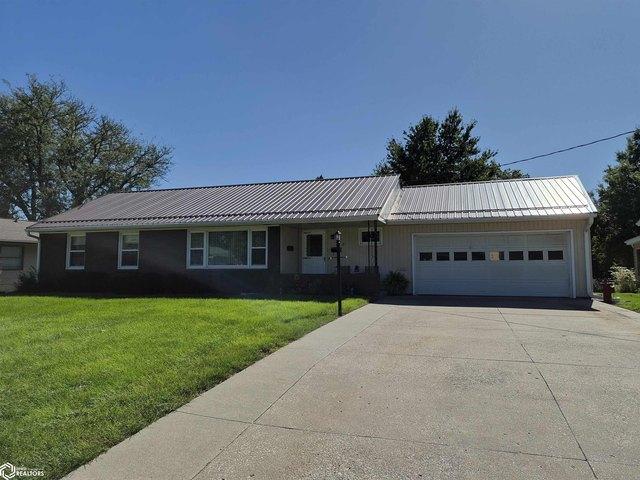 House for sale in Oskaloosa, Mahaska County
