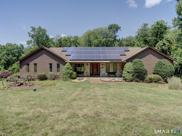 House for sale in Southington, Connecticut