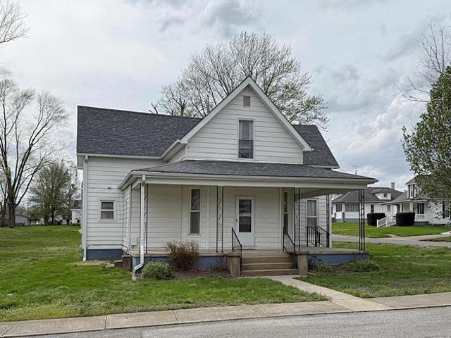 House for sale in Loogootee, Indiana