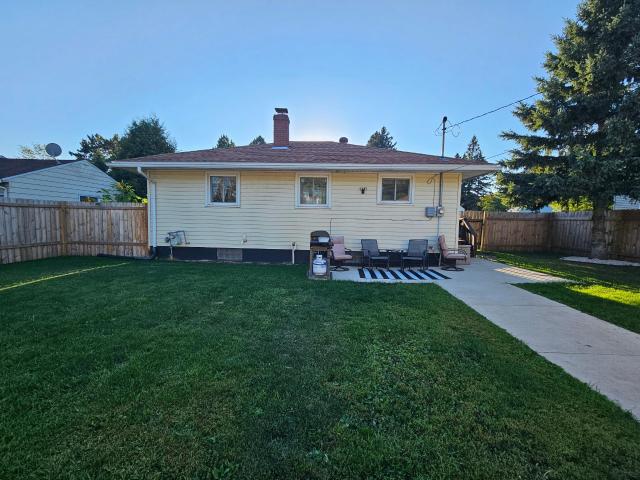 House for sale in Aurora