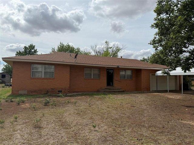House for sale in Washita, Oklahoma