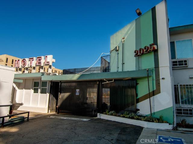 Property for rent in Canoga Park, California