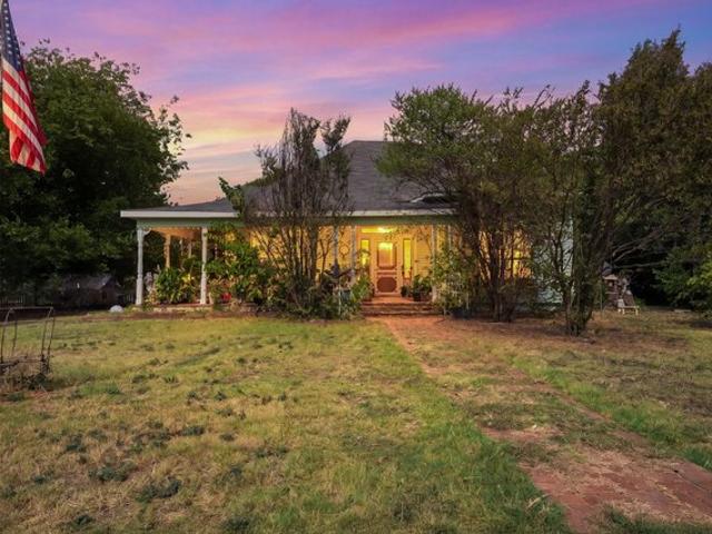 House for sale in Hillsboro, Texas