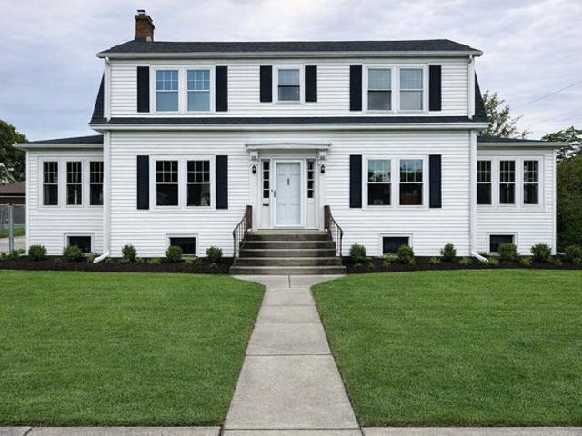 House for sale in Lombard, Illinois