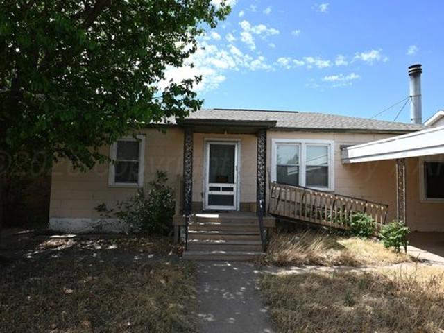 House for sale in Stinnett, Texas