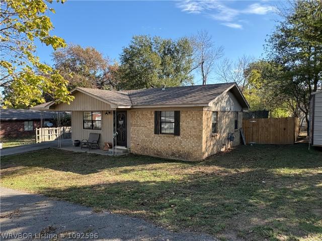 House for sale in Sallisaw, Sequoyah County