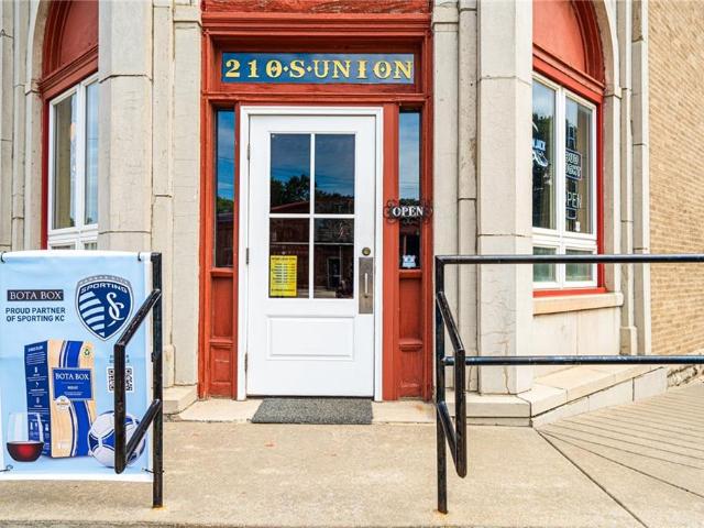 Commercial for sale in Kansas