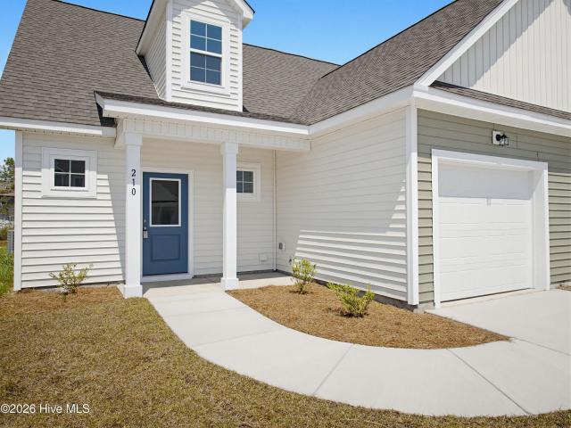 Townhouse for sale in Holly Ridge, North Carolina
