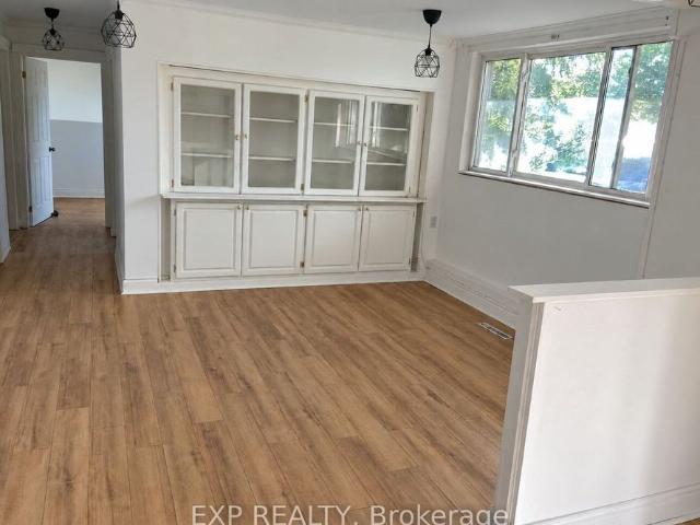 House for rent in Mineola, Mississauga