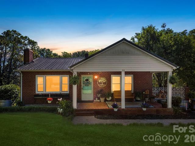 House for sale in Lattimore, North Carolina