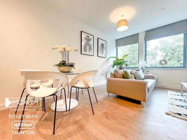 Apartment for rent in Sherford, Rumwell