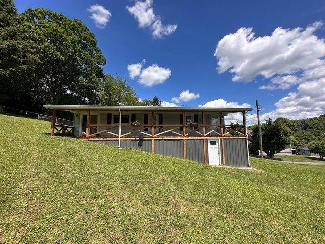 House for sale in Sophia, West Virginia