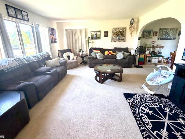 House for sale in Hubbard, Iowa