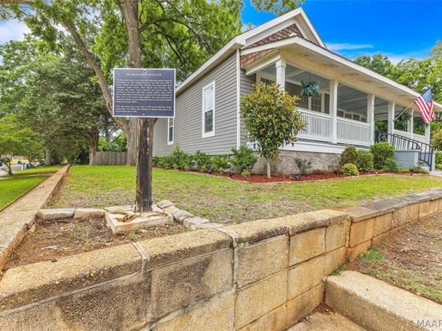 House for sale in Elmore, Alabama