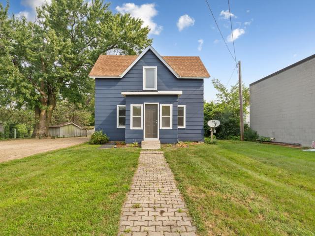 House for sale in Owatonna, Steele County