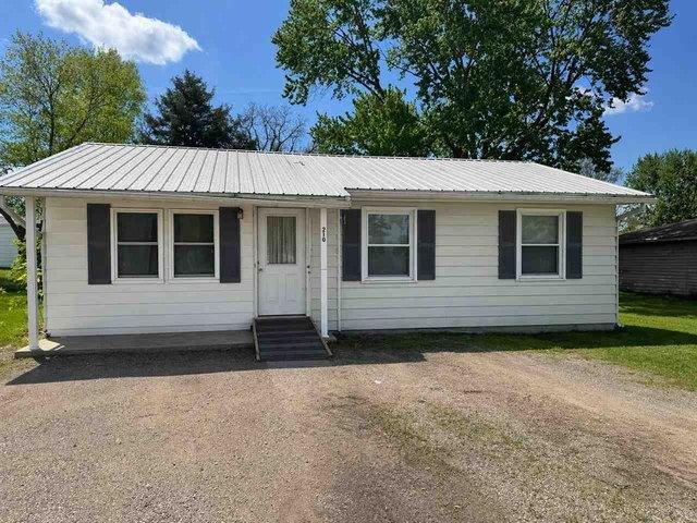 House for sale in Geneva, Indiana