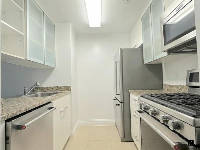 Condo for sale in Arverne, New York