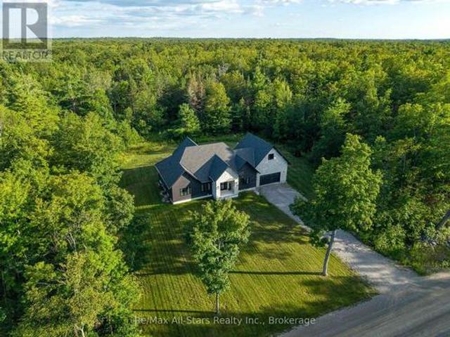 House for sale in Ontario