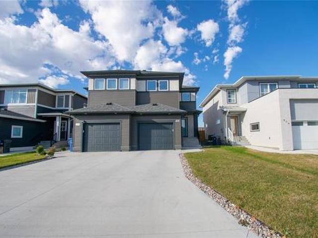 House for sale in St. Vital, Winnipeg