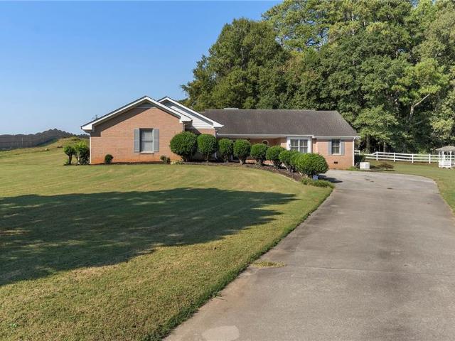 House for sale in Wildwood, Cartersville