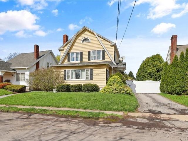 House for sale in Syracuse, New York