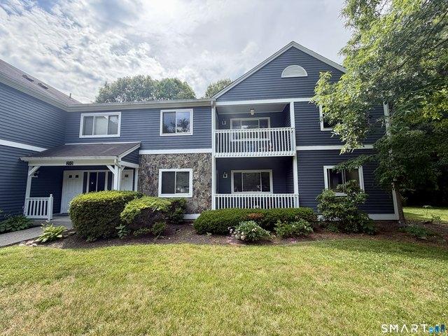 Condo for sale in Monroe, Connecticut