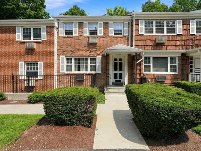 Condo for sale in White Plains, New York