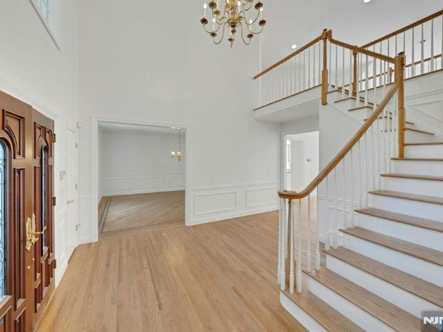 House for sale in Franklin Lakes, New Jersey