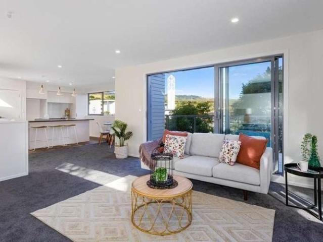 Townhouse for rent in Linden, Wellington