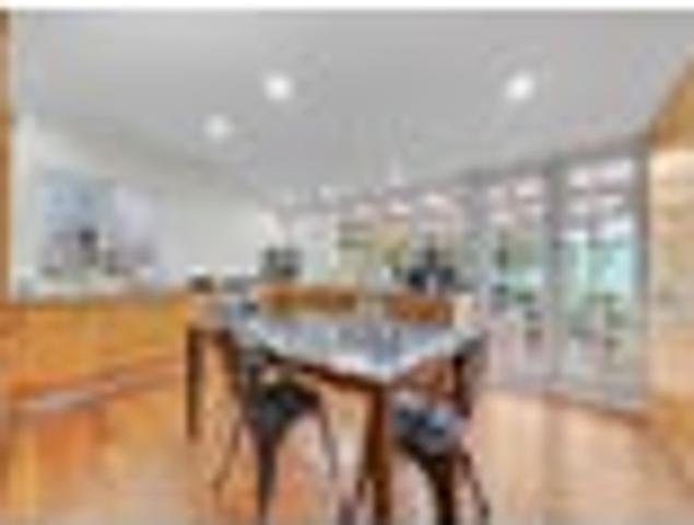 House for sale in Grafton