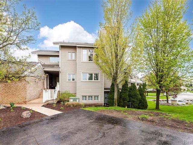 Condo for sale in Northville, Michigan