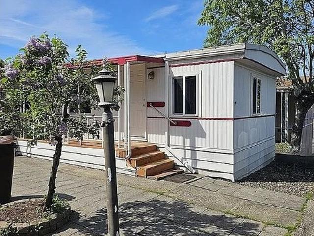 House for sale in Oregonia
