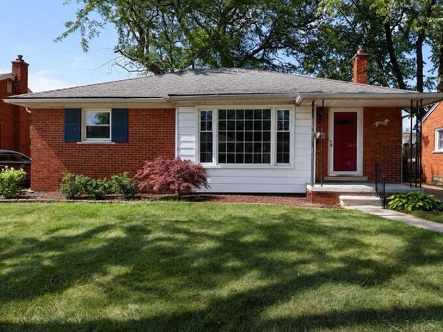 House for sale in Saint Clair Shores, Michigan