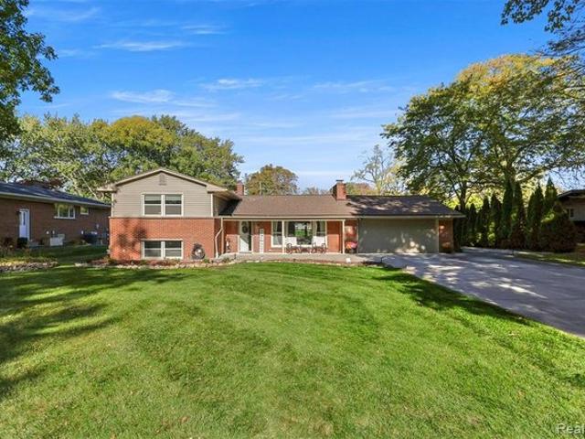 House for sale in Grosse Ile Township, Wayne County