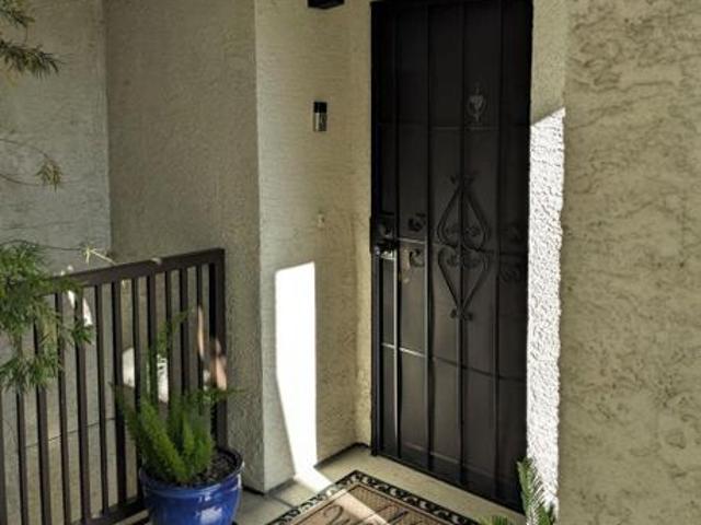 Condo for sale in Hayward, California