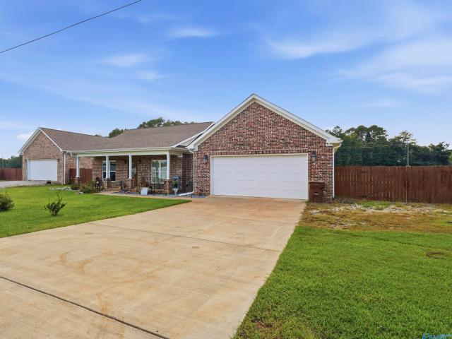House for sale in Elkmont, Alabama