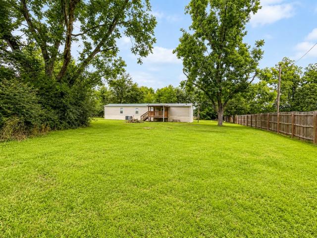 House for sale in Cottonwood, Alabama