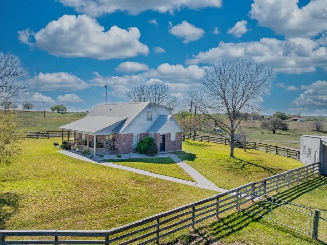Farm for sale in Yoakum, DeWitt County
