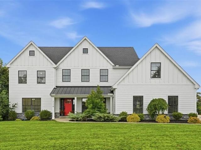 House for sale in Coraopolis, Pennsylvania