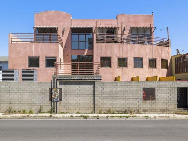 Commercial for sale in Santa Monica, California