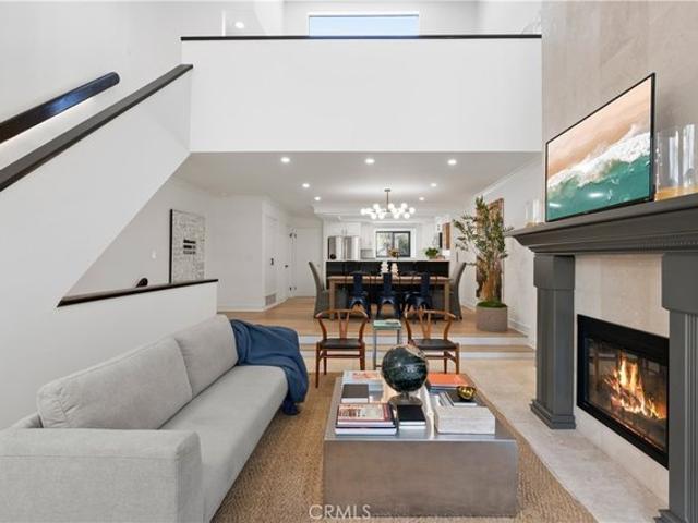 Townhouse for sale in Santa Monica, California