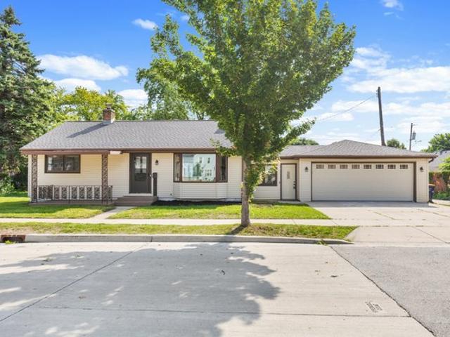 House for sale in East Allis, West Allis