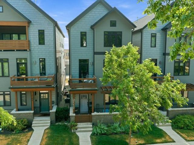 Condo for sale in Bay View, Milwaukee