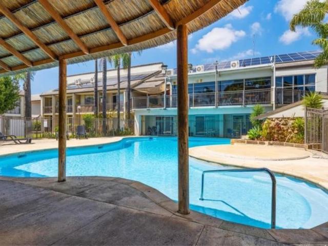 Apartment for sale in Parklands, Western Australia