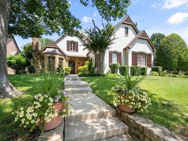 House for sale in Mansfield, Texas