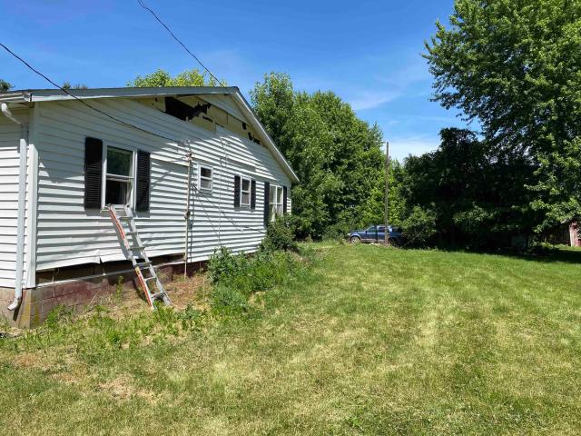 House for sale in Oneida, Illinois