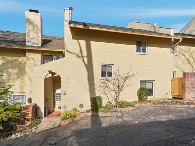 Condo for sale in Roselawn, Ohio