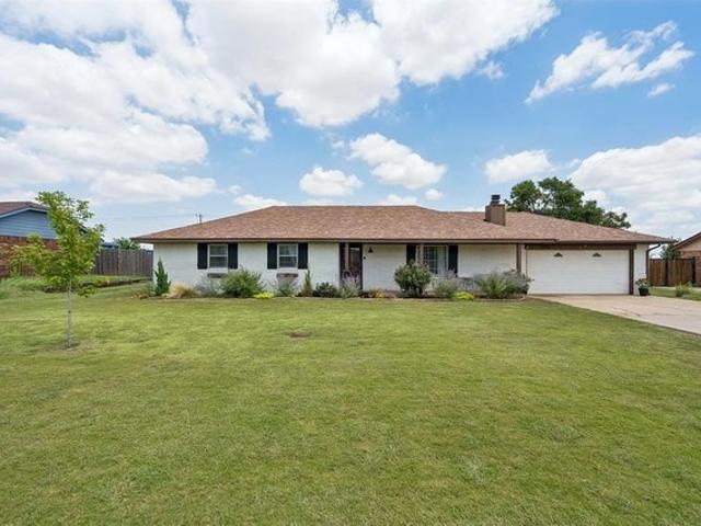 House for sale in Piedmont, Oklahoma
